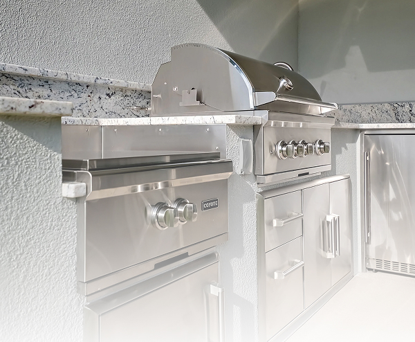 Outdoor Kitchens